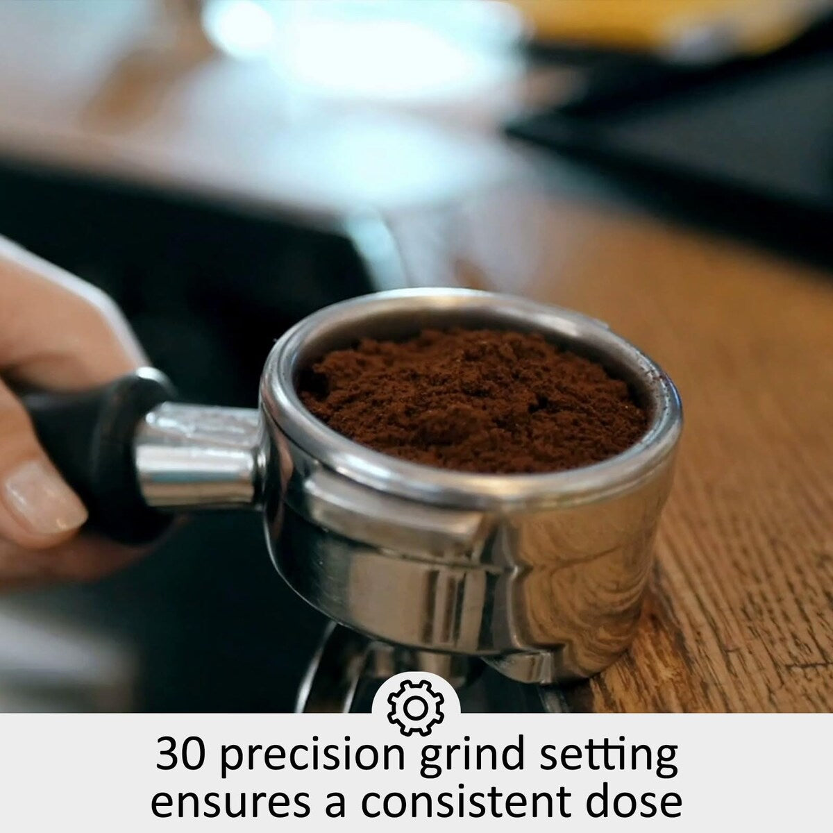 Espresso Coffee Maker, with Grinder, 2.8 L Water Tank