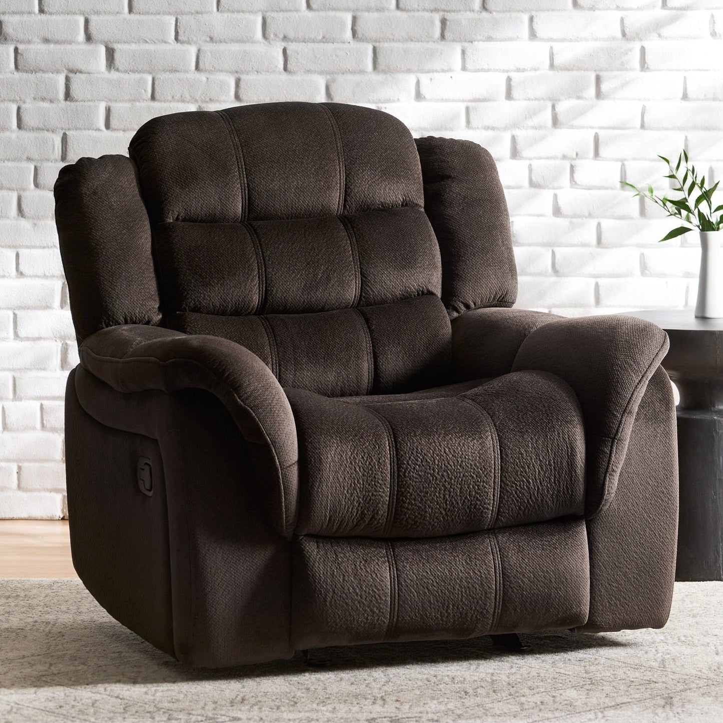Luxurious Oversized Recliner Chair for Ultimate Relaxation