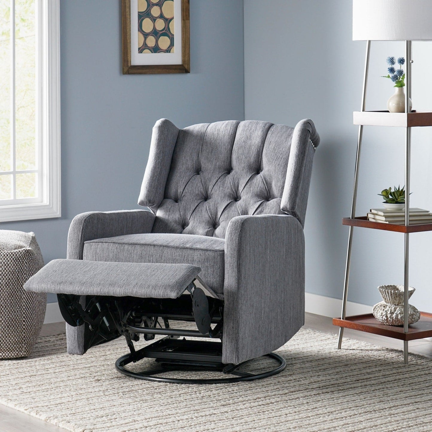Versatile Manual Recliner Chair with Timeless Design